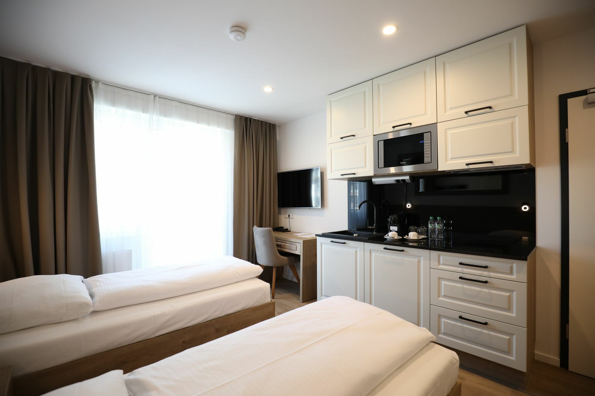 Sleep Inn Duesseldorf Exteriör bild